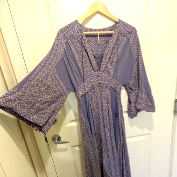 Stunning Free People 0 Modern Kimono Powder Blue Patterned Lace Front Dress - Picture 7 of 9